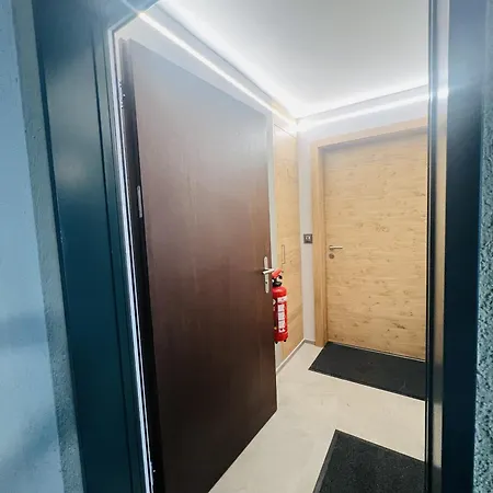 Cosy Modern Alpine 公寓 *