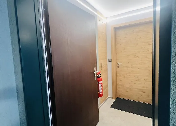 Cosy Modern Alpine Appartement *